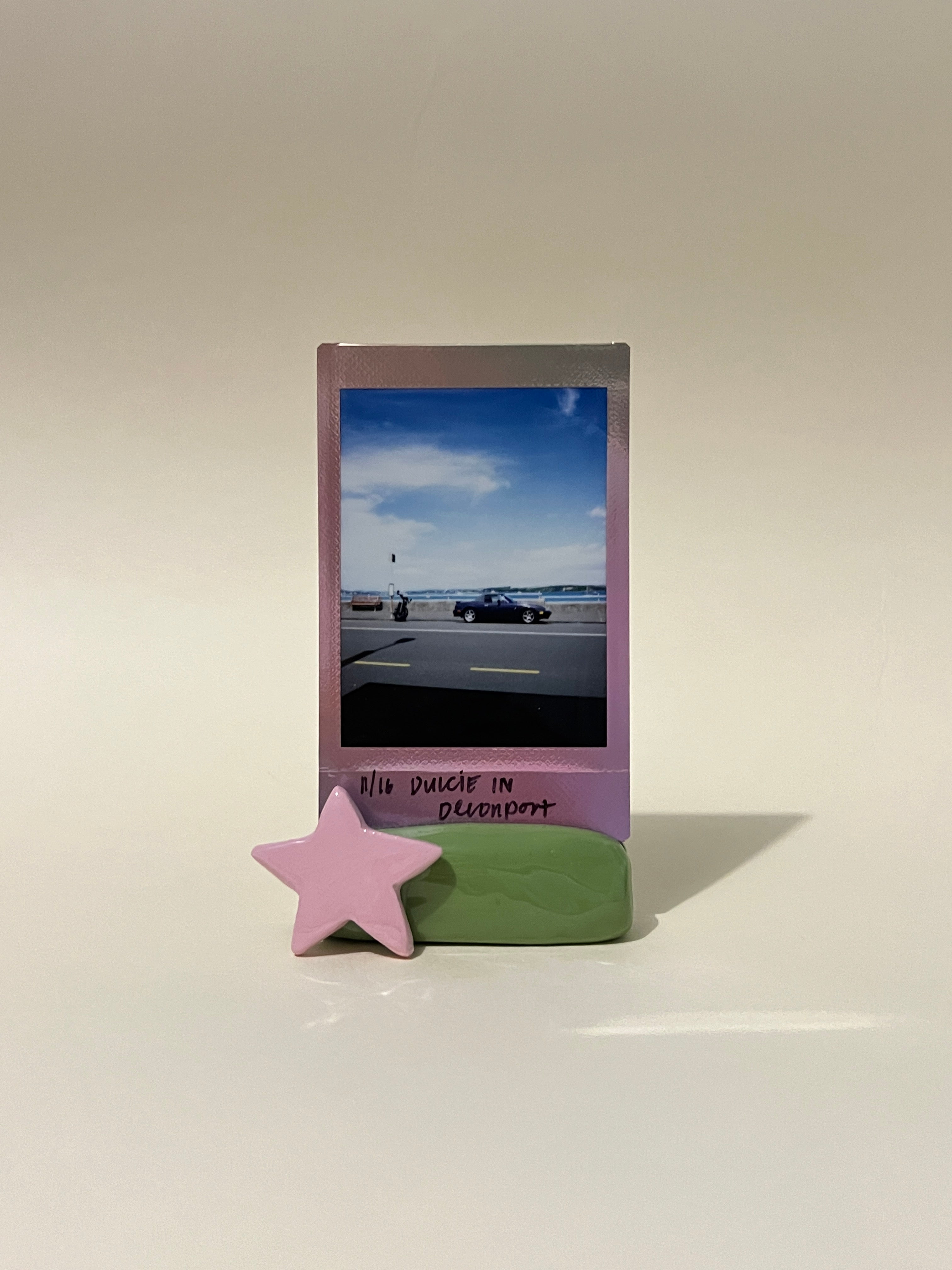 Lumi Photo Holder in Strawberry Matcha
